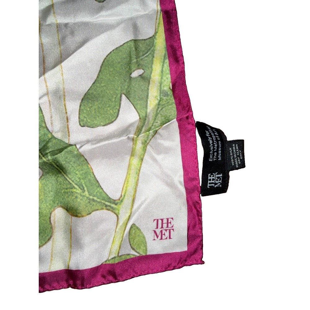 Metropolitan Museum of Art "Wildflowers" Silk Scarf THE MET 35x36" - Picture 2 of 3